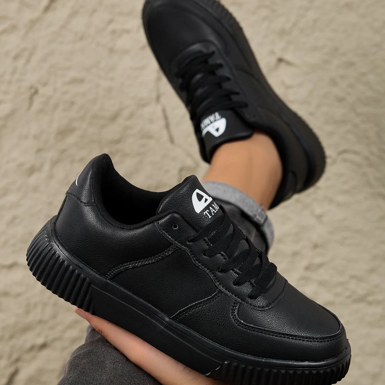 Scarpe da uomo in pelle da est - Men'S Shoes Black And White recensione e prezzo