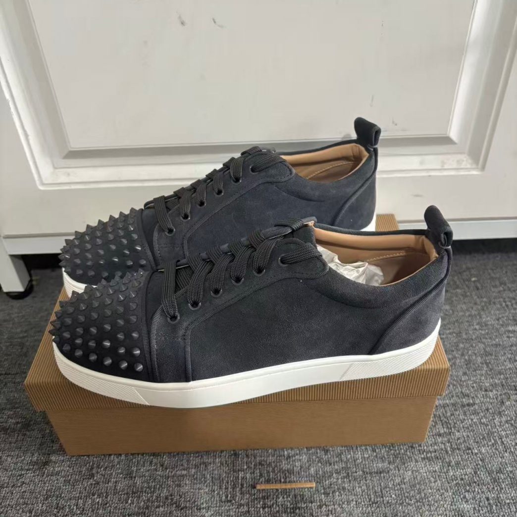 Sneakers in Pelle Grigia con S - Men Shoes Red recensione e prezzo